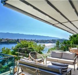 Spectacular 4 Bedroom Luxury Villa with Infinity Pool on Brac Island, sleeps 8